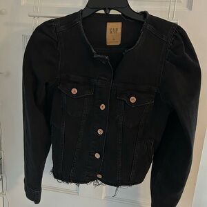 GAP Black Denim Cropped Frayed-Edge Button Jacket